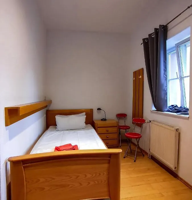 Domhotel-1